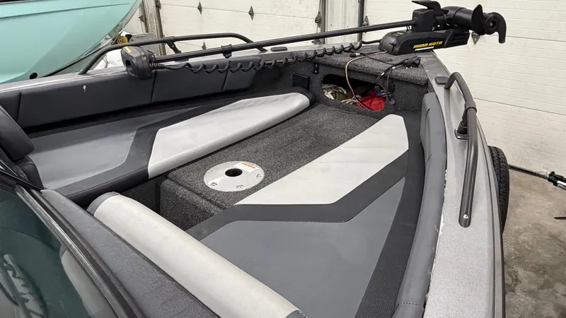 Slide: The Image of Lowe Fish & Ski FS1610 2017 - 14