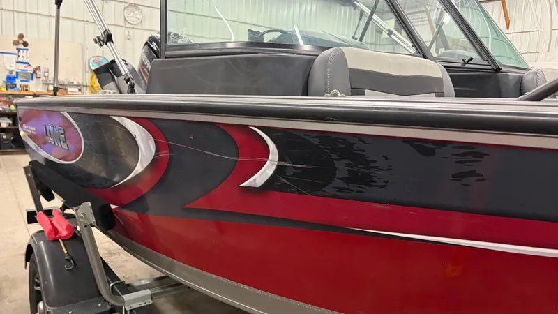 Slide: The Image of Lowe Fish & Ski FS1610 2017 - 16