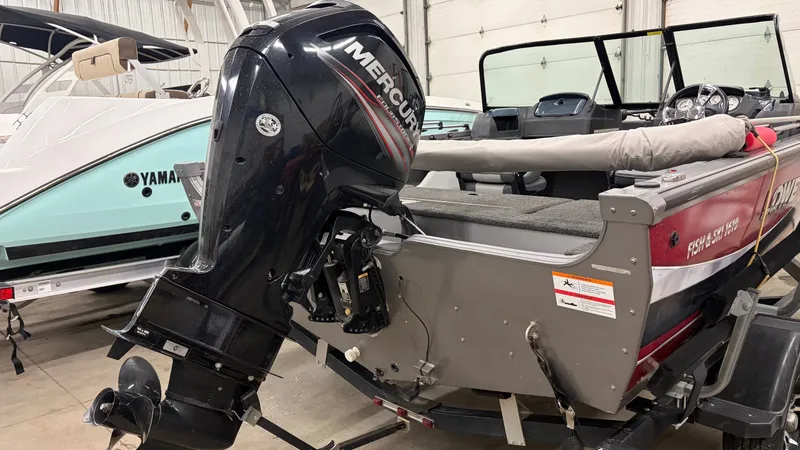 Slide: The Image of Lowe Fish & Ski FS1610 2017 - 3