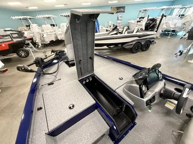 Slide: The Image of G3 Sportsman 1710 2023 - 13