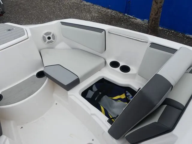 Slide: The Image of Yamaha AR220 2023 - 13