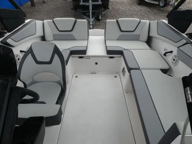 Slide: The Image of Yamaha AR220 2023 - 18