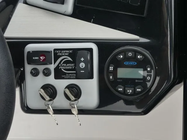 Slide: The Image of Yamaha AR220 2023 - 26