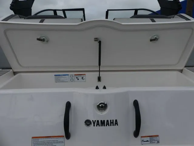 Slide: The Image of Yamaha AR220 2023 - 31