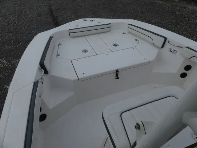 Slide: The Image of Yamaha 190 FSH Sport 2016 - 10