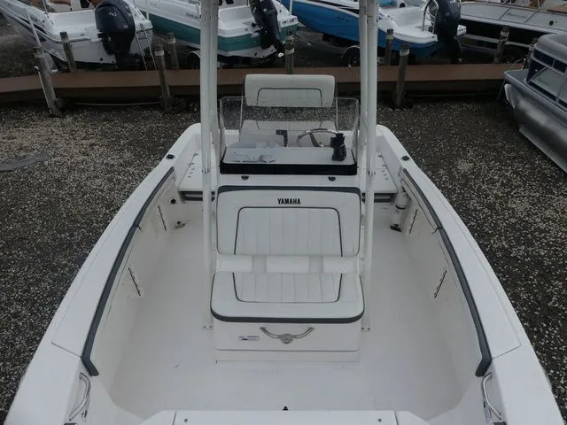 Slide: The Image of Yamaha 190 FSH Sport 2016 - 11