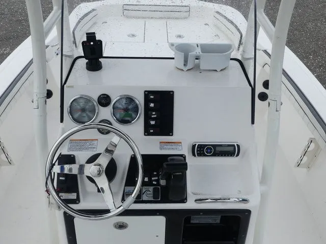 Slide: The Image of Yamaha 190 FSH Sport 2016 - 14