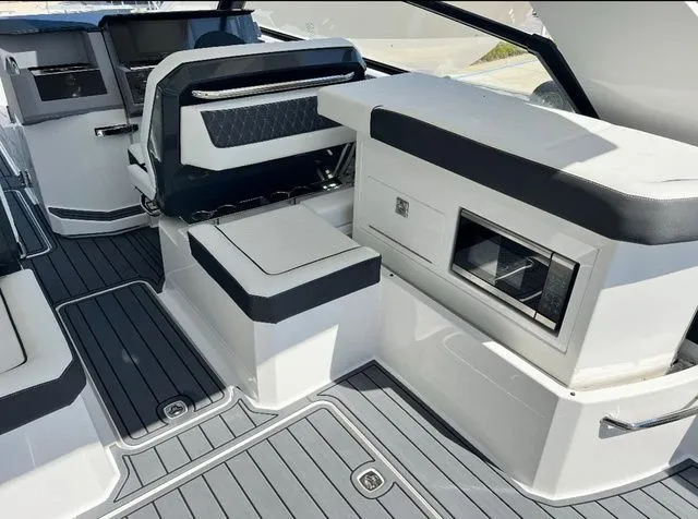 Slide: The Image of Cobalt R35 2024 - 3