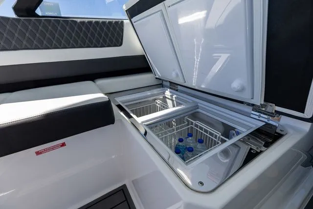 Slide: The Image of Cobalt R35 2024 - 50