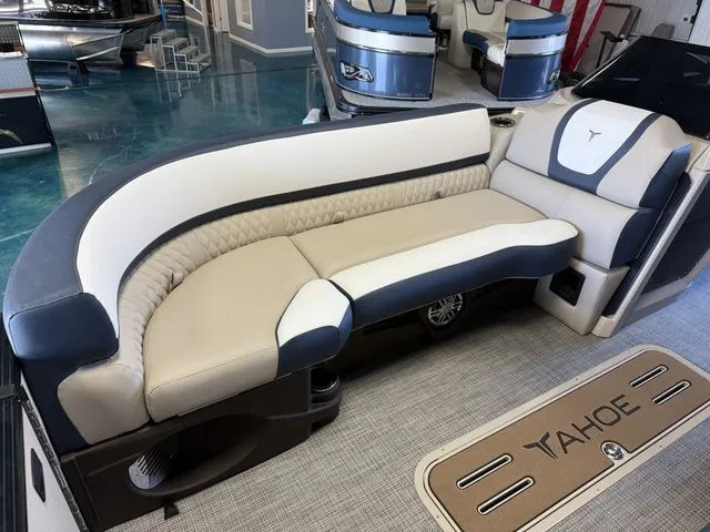 Slide: The Image of Tahoe Cascade - Quad Lounger Shift Windshield 2026 - 7