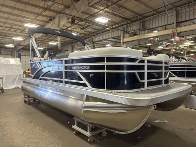 Slide: The Image of Bennington 20 SL 2026 - 2