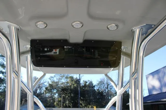 Slide: The Image of Pioneer 220 Bay Sport 2026 - 20