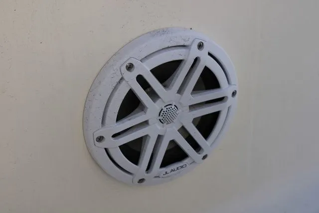 Slide: The Image of Pioneer Pioneer 220 Bay Sport 2026 - 26