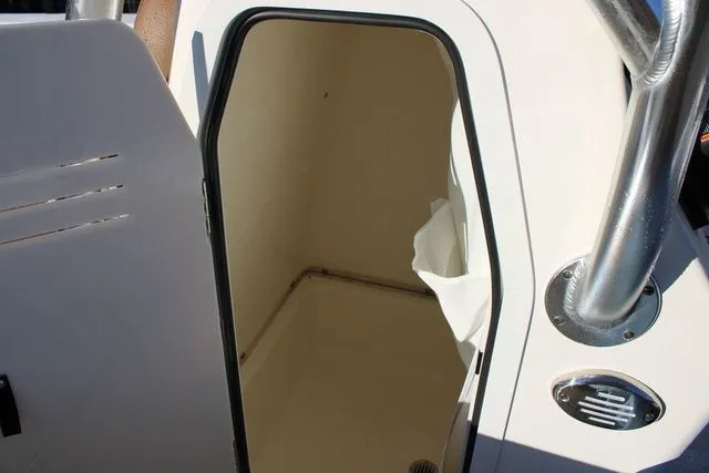 Slide: The Image of Pioneer Pioneer 220 Bay Sport 2026 - 27