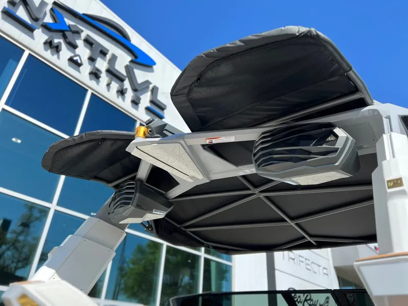 Slide: The Image of Nautique Super Air Nautique G25 Paragon 2026 - 10