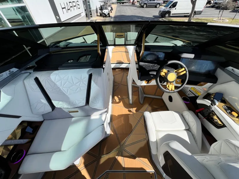 Slide: The Image of Nautique Super Air Nautique G25 Paragon 2026 - 16