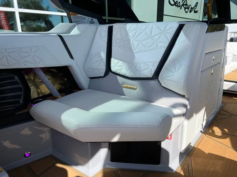 Slide: The Image of Nautique Super Air Nautique G25 Paragon 2026 - 17