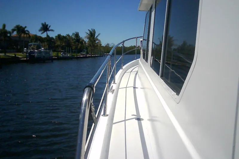 Slide: The Image of Wide Plank Gunwales...make life a lot easier. - 13