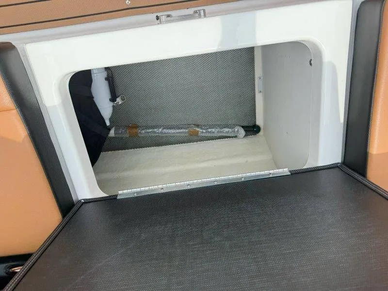 Slide: The Image of Chaparral 307 SSX 2022 - 32