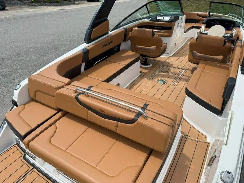 Slide: The Image of Chaparral 307 SSX 2022 - 33