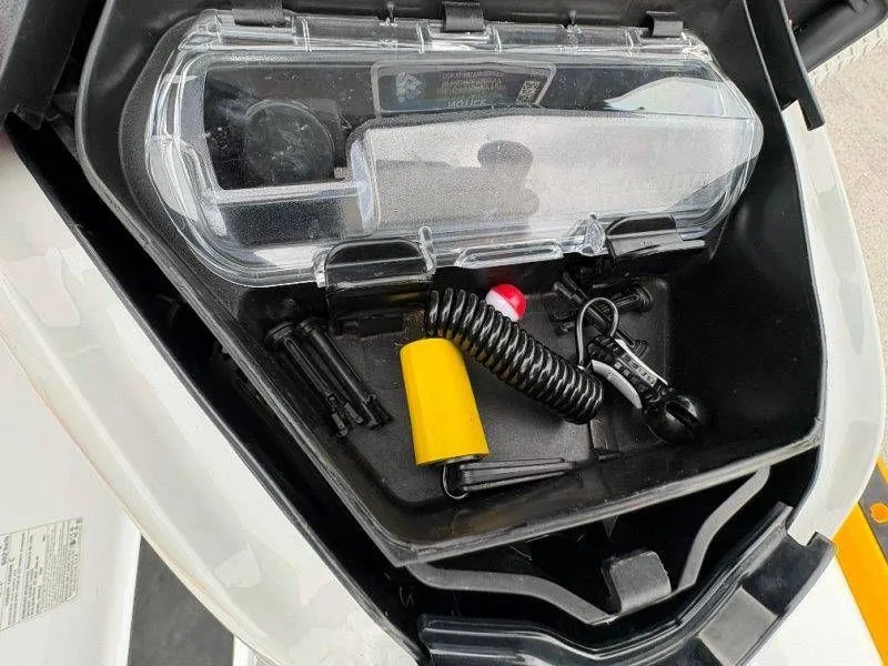 Slide: The Image of Sea-Doo FISH PRO 170 2021 - 10