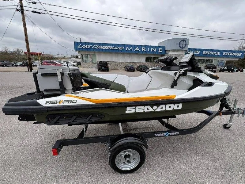 Slide: The Image of Sea-Doo FISH PRO 170 2021 - 12