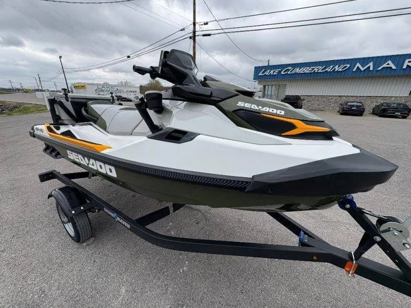 Slide: The Image of Sea-Doo FISH PRO 170 2021 - 16