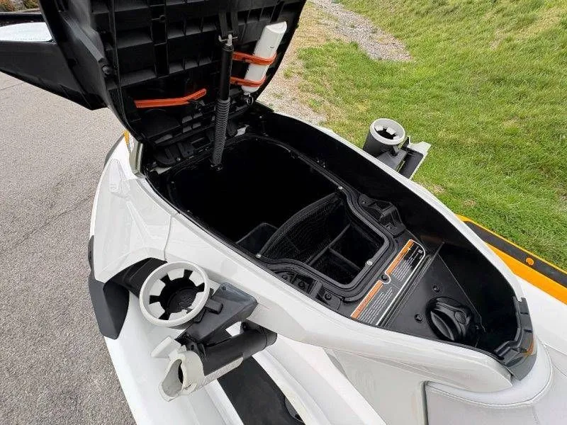 Slide: The Image of Sea-Doo FISH PRO 170 2021 - 29