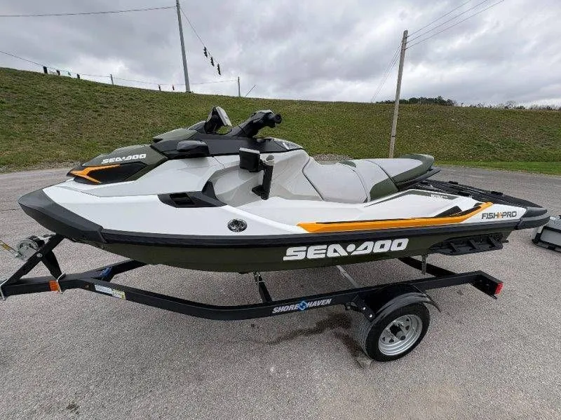 Slide: The Image of Sea-Doo FISH PRO 170 2021 - 31