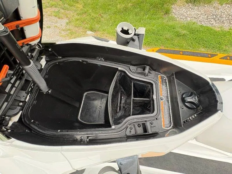 Slide: The Image of Sea-Doo FISH PRO 170 2021 - 32