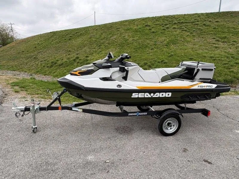 Slide: The Image of Sea-Doo FISH PRO 170 2021 - 35