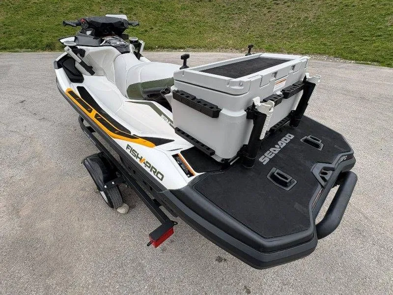 Slide: The Image of Sea-Doo FISH PRO 170 2021 - 5