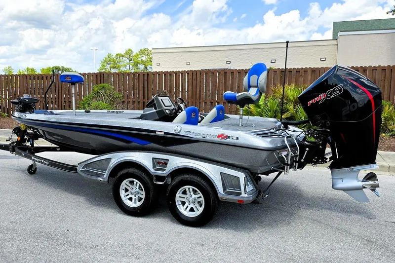 Slide: The Image of 2026 Ranger Z518 Cup-Equipped boat with trailer, featuring a powerful Pro XS engine. - 9