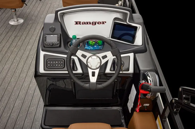 Slide: The Image of Ranger 220F 2026 - 29