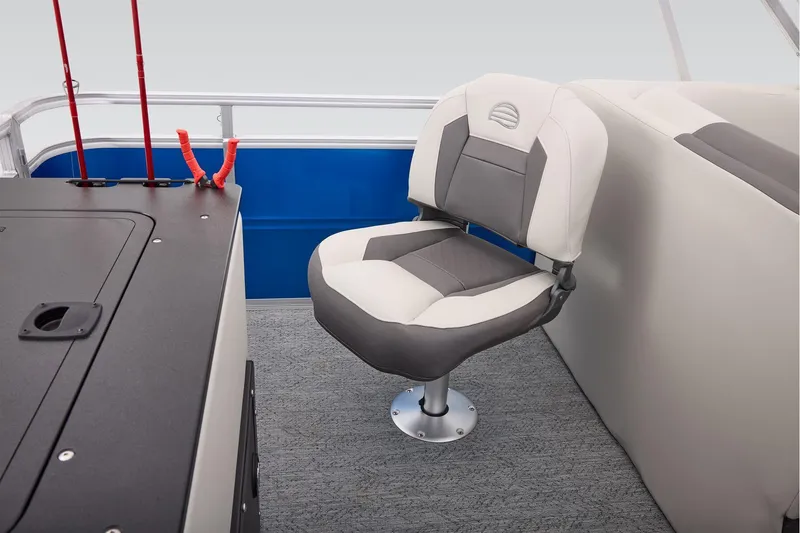 Slide: The Image of Sun Tracker Fishin' Barge 20 DLX 2026 - 79