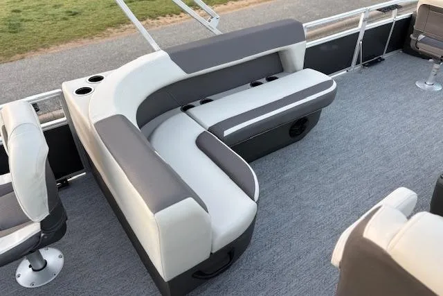 Slide: The Image of Luxurious seating on 2026 Sun Tracker Bass Buggy 18 DLX pontoon boat. - 19
