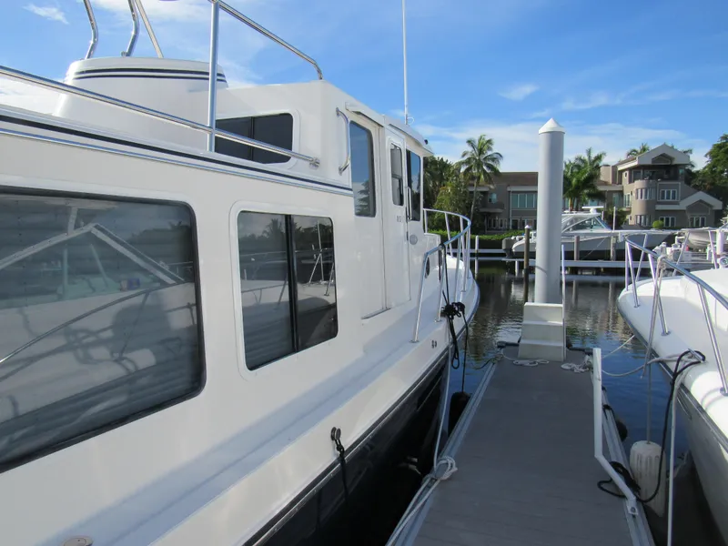 Slide: The Image of American Tug "34" Pilothouse Trawler 2010 - 66