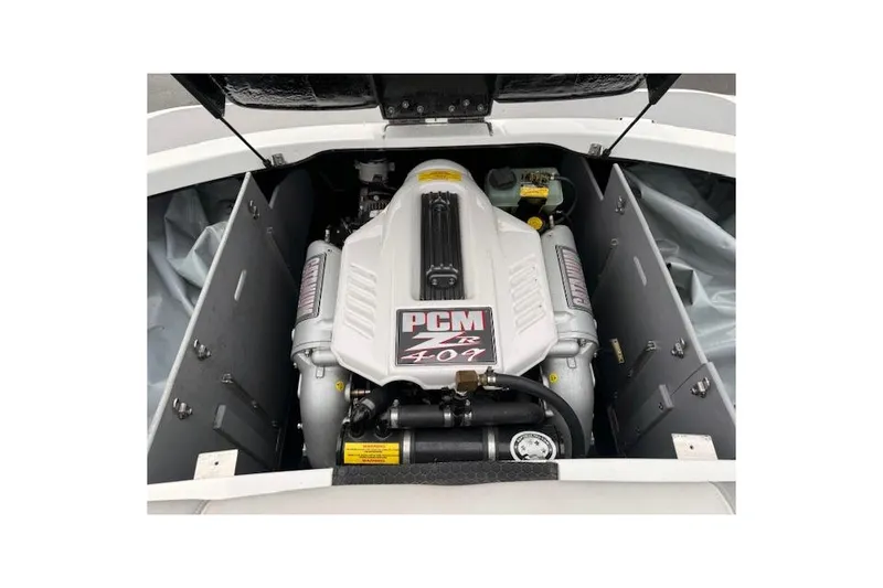 Slide: The Image of 2013 Centurion Enzo SV244 engine compartment with PCM ZR 409 engine. - 23