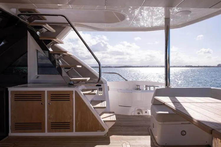 Slide: The Image of 2020 Sunseeker 76 Yacht - Image 24 - 24