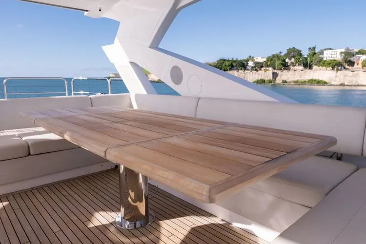 Slide: The Image of 2020 Sunseeker 76 Yacht - Image 33 - 33