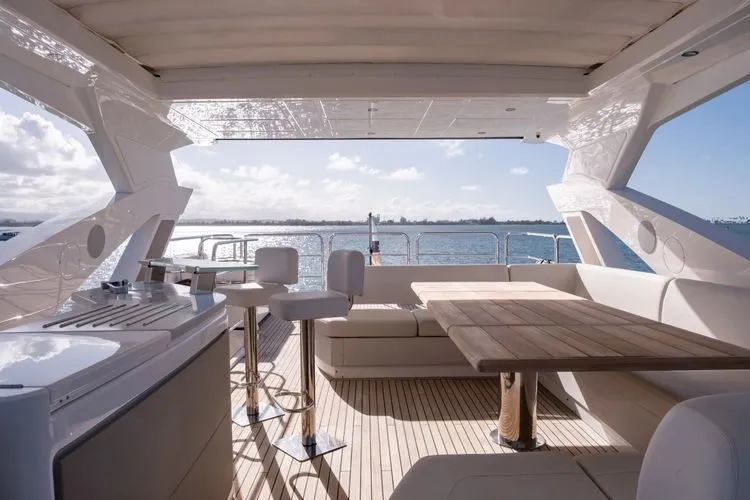 Slide: The Image of 2020 Sunseeker 76 Yacht - Image 35 - 35