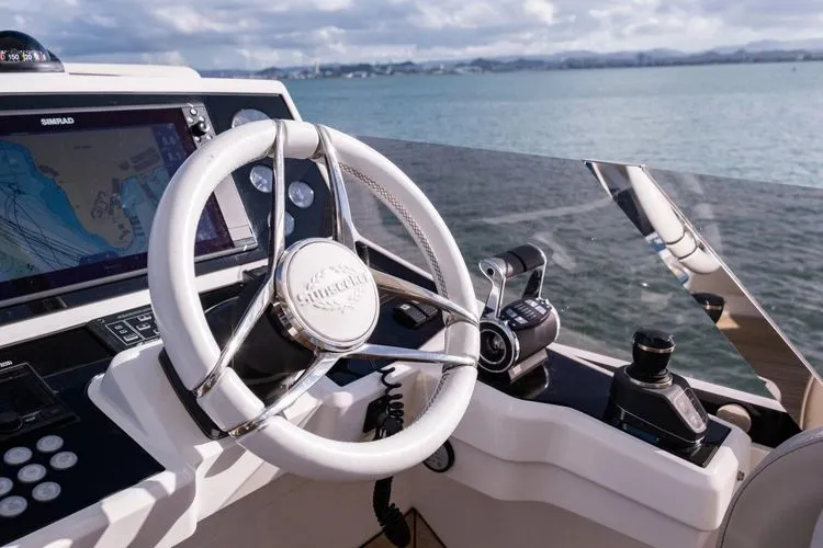 Slide: The Image of 2020 Sunseeker 76 Yacht - Image 38 - 38