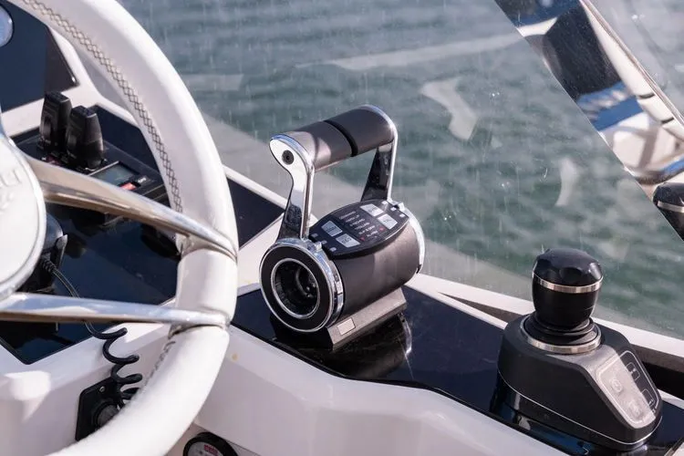 Slide: The Image of 2020 Sunseeker 76 Yacht - Image 39 - 39