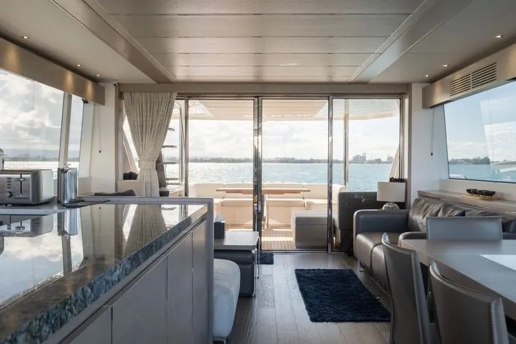 Slide: The Image of 2020 Sunseeker 76 Yacht - Image 46 - 46