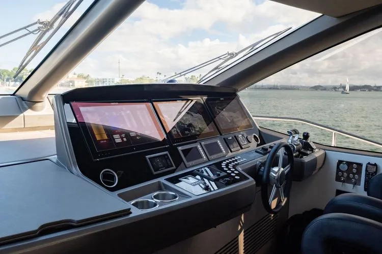 Slide: The Image of 2020 Sunseeker 76 Yacht - Image 53 - 53