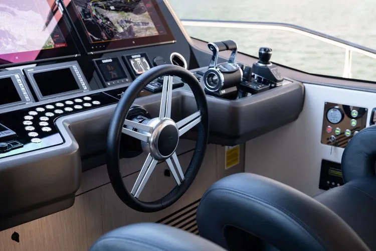 Slide: The Image of 2020 Sunseeker 76 Yacht - Image 54 - 54