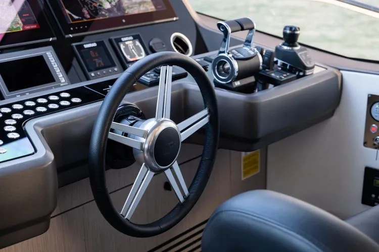 Slide: The Image of 2020 Sunseeker 76 Yacht - Image 55 - 55