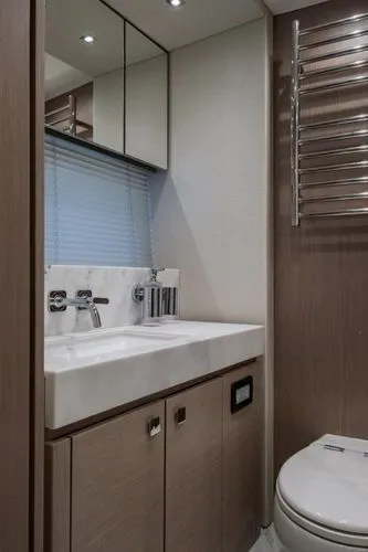 Slide: The Image of 2020 Sunseeker 76 Yacht - Image 72 - 72