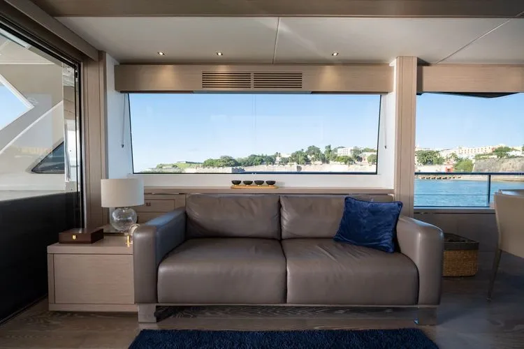 Slide: The Image of 2020 Sunseeker 76 Yacht - Image 73 - 73