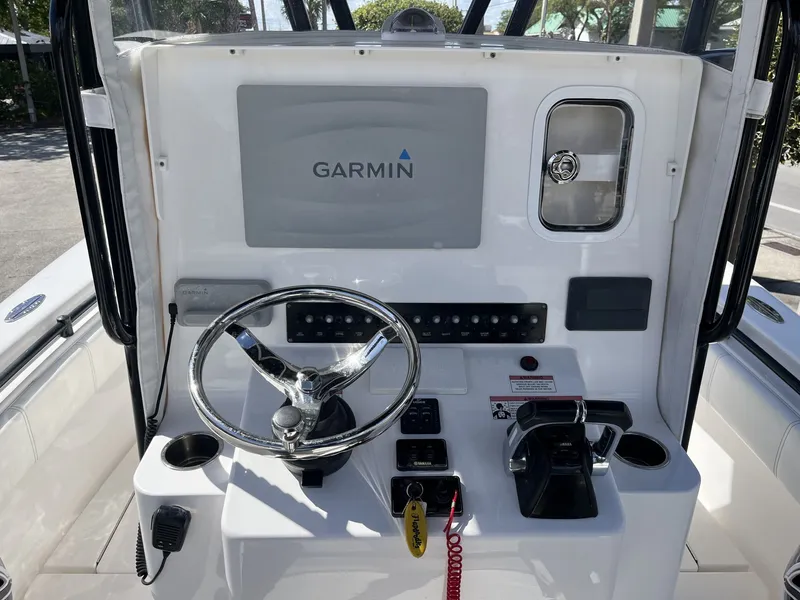 Slide: The Image of Contender 25 T 2017 - 13